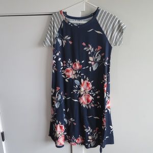 Navy Floral/Striped Sleeve Boutique Dress Medium